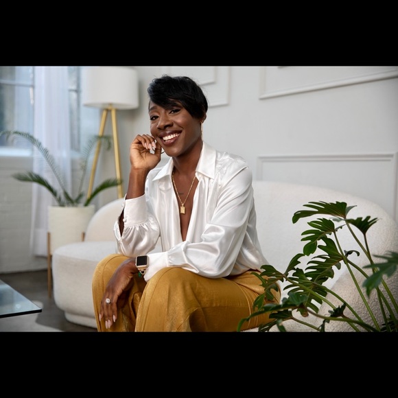 Meet your Posher, Lateisha - Picture 1 of 1